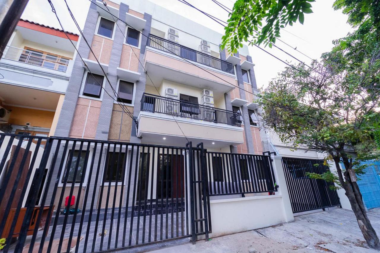 Koolkost Near Universitas Tarumanegara Jakarta Exterior foto