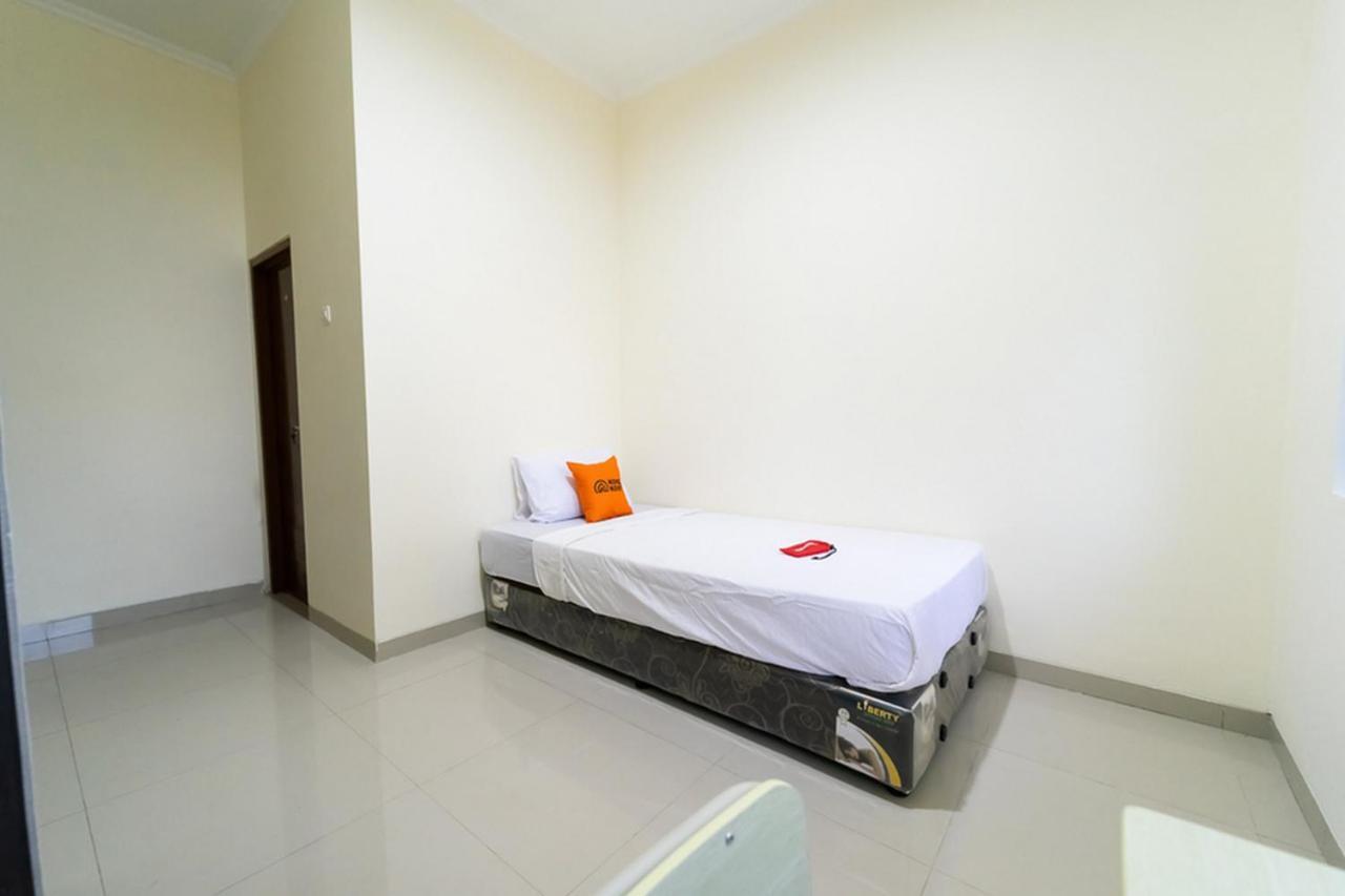 Koolkost Near Universitas Tarumanegara Jakarta Exterior foto