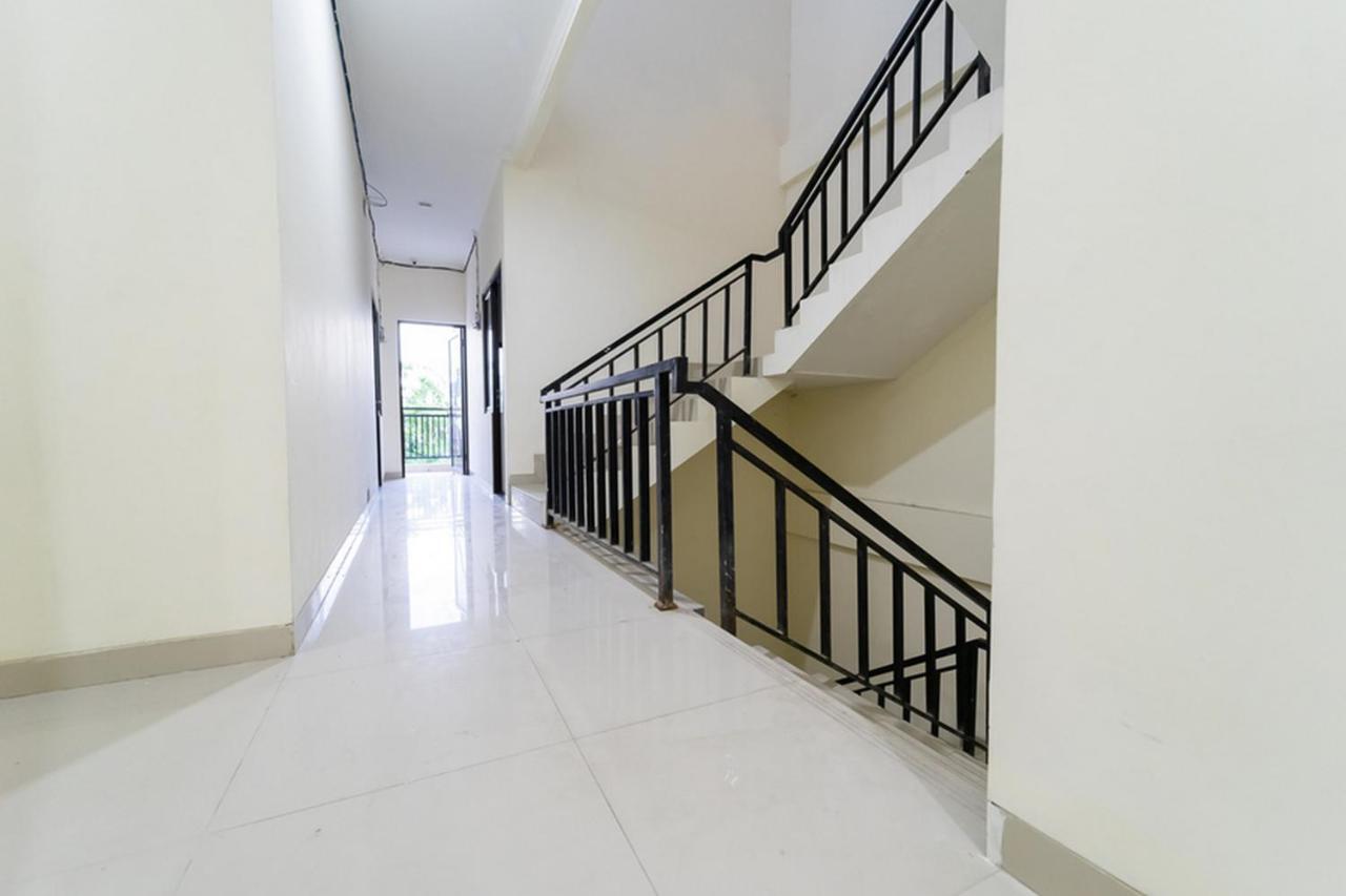 Koolkost Near Universitas Tarumanegara Jakarta Exterior foto